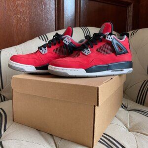 Jordan 4 Retro Toro Bravo Fire Red, White, Black and Grey size 7 youth